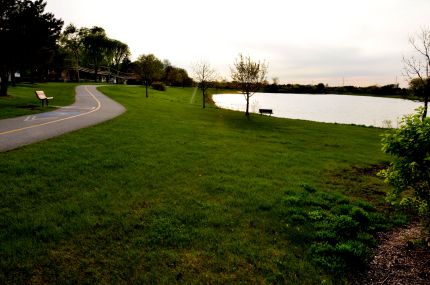 Lake Arling Trail and the lake