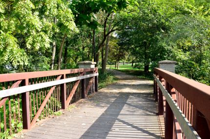 Fox River Trail bridge in Oswego