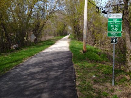 Western Trail Head of North Shore Bike Path