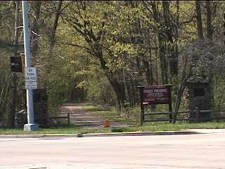 Deer Grove Entrance at Quentin and Dundee Roads