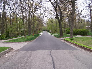 the trail winds through some beautiful north shore neighborhoods